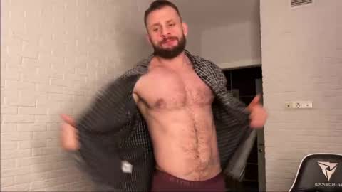 Snapshot of mynameismartin chatting on 01-11-25, 06:12 mynameismartin online show from 01-11-25, 06:12