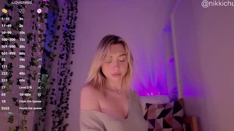 mynameisnikki_ online show from 01-18-26, 08:18