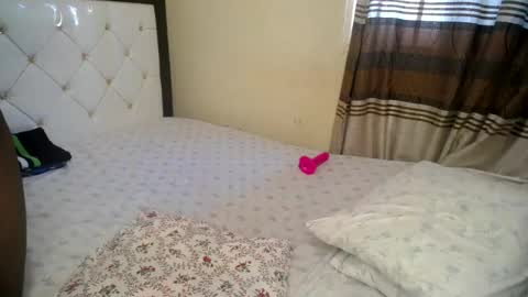 Snapshot of mynameiswet chatting on 06-29-26, 10:15 mynameiswet online show from 06-29-26, 10:15