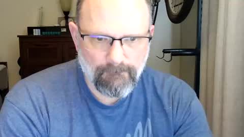 Just hanging out - No pressure online show from 04-11-26, 08:13