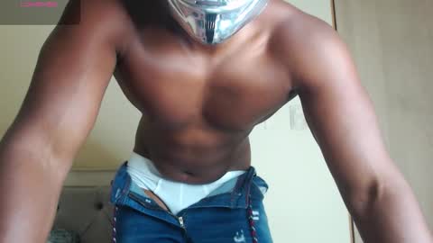 Snapshot of mysterious__man_ chatting on 10-20-25, 04:02 mysterious__man_ online show from 10-20-25, 04:02