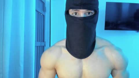 Snapshot of mysterious_muscles chatting on 04-18-26, 01:26 mysterious_muscles online show from 04-18-26, 01:26