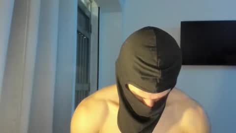 Snapshot of mysterious_muscles chatting on 05-14-26, 04:25 mysterious_muscles online show from 05-14-26, 04:25