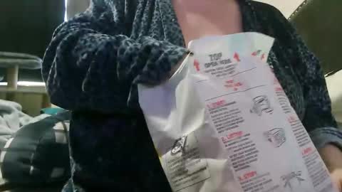 mysteriouswoman18 online show from 10-04-25, 09:24