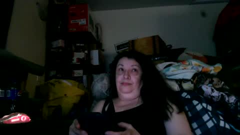 Snapshot of mysteriouswoman18 chatting on 08-04-26, 02:15 mysteriouswoman18 online show from 08-04-26, 02:15