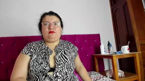 Snapshot of mystery_psique chatting on 10-25-25, 03:29 mystery_psique online show from 10-25-25, 03:29