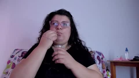 Snapshot of mystery_psique chatting on 11-14-25, 07:23 mystery_psique online show from 11-14-25, 07:23