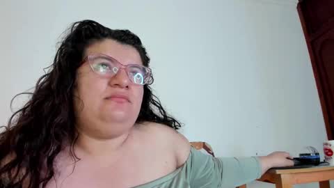 Snapshot of mystery_psique chatting on 11-16-25, 01:28 mystery_psique online show from 11-16-25, 01:28