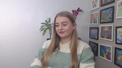 Snapshot of mysteryericax chatting on 12-06-24, 04:17 Erica online show from 12-06-24, 04:17