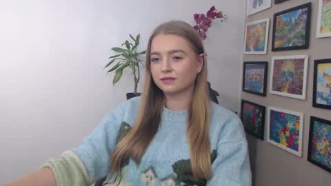 Snapshot of mysteryericax chatting on 12-09-24, 03:54 Erica online show from 12-09-24, 03:54