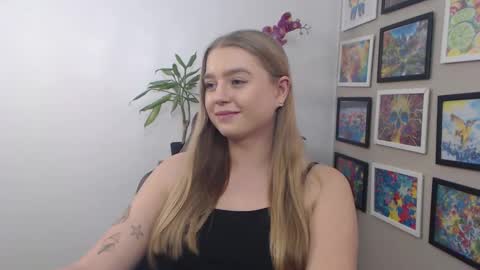 Snapshot of mysteryericax chatting on 12-11-24, 11:54 Erica online show from 12-11-24, 11:54
