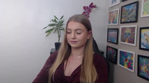 Snapshot of mysteryericax chatting on 01-18-25, 11:11 Erica online show from 01-18-25, 11:11