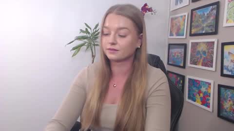 Snapshot of mysteryericax chatting on 02-04-25, 10:54 Erica online show from 02-04-25, 10:54