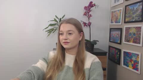Snapshot of mysteryericax chatting on 03-05-25, 06:54 Erica online show from 03-05-25, 06:54