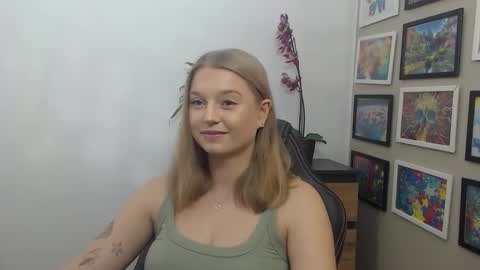 Erica online show from 11-10-25, 03:22