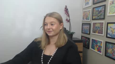 Erica online show from 11-20-25, 09:09