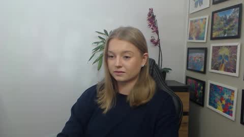 Erica online show from 11-23-25, 12:27