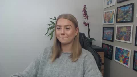 Erica online show from 12-22-25, 08:55