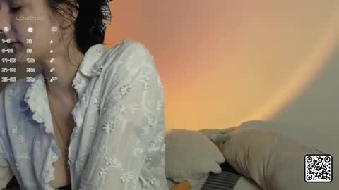 Mia online show from 10-09-25, 05:22