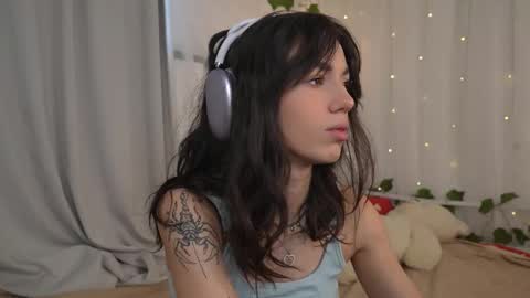 MILLI online show from 10-20-25, 08:04