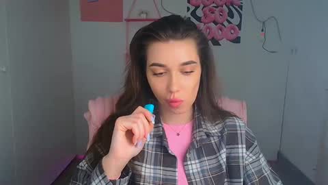 Snapshot of mysticamelia chatting on 04-22-26, 05:21 Amelia online show from 04-22-26, 05:21