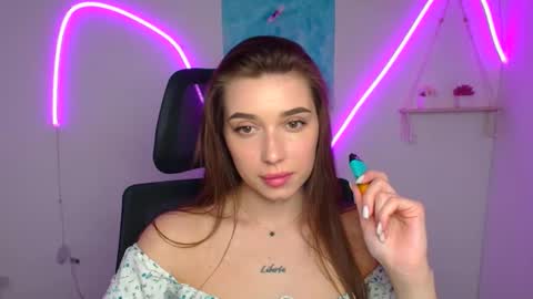 Snapshot of mysticamelia chatting on 05-04-26, 11:17 Amelia online show from 05-04-26, 11:17