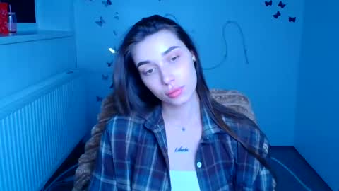 Snapshot of mysticamelia chatting on 05-12-26, 11:29 Amelia online show from 05-12-26, 11:29