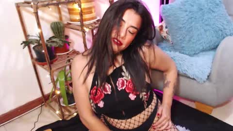 Zoe online show from 02-04-26, 01:00