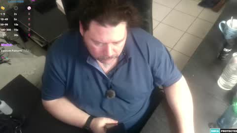 Snapshot of mysticdevil1 chatting on 04-11-26, 08:13 Marc online show from 04-11-26, 08:13