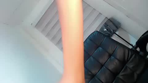 Snapshot of mysticofcum22 chatting on 12-28-24, 04:30 Krestine online show from 12-28-24, 04:30
