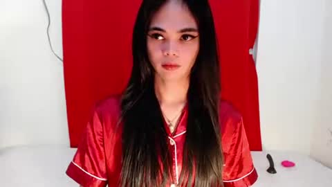 Snapshot of mysticofcum22 chatting on 10-27-25, 01:31 Krestine online show from 10-27-25, 01:31