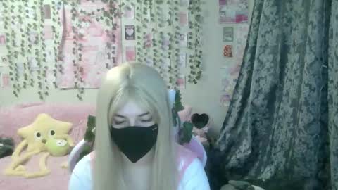 Snapshot of mysticyumiko chatting on 02-11-26, 05:40 mysticyumiko online show from 02-11-26, 05:40