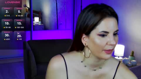 Angeline online show from 11-25-25, 06:30