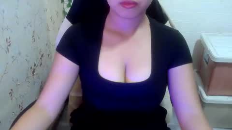 Snapshot of mysweetjel chatting on 03-20-26, 12:21 Jelly girl online show from 03-20-26, 12:21
