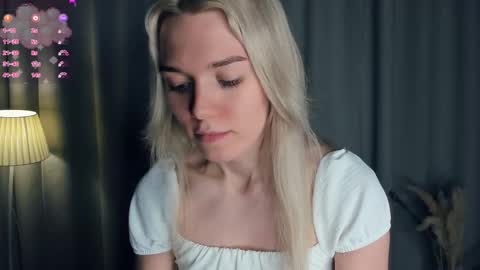 Olivia or just olive online show from 11-24-25, 07:13