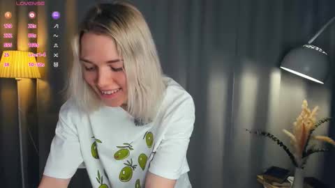 Olivia or just olive online show from 03-21-26, 07:28