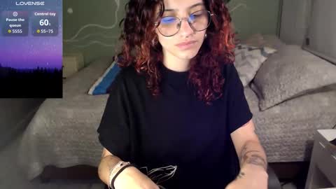 Snapshot of myzore chatting on 09-20-25, 02:23 Alex online show from 09-20-25, 02:23