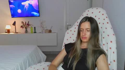 Eva online show from 10-16-25, 08:10