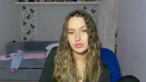 Eva online show from 11-24-25, 04:29
