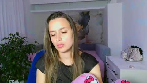 Eva online show from 05-23-26, 07:51