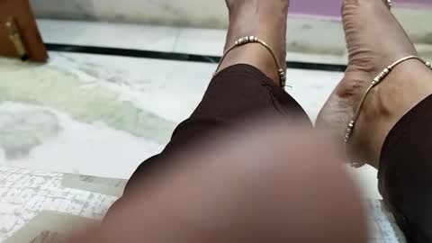 n298033 online show from 11-19-25, 03:12