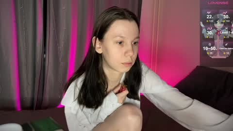 Vanessa and Julia  online show from 01-22-25, 06:10