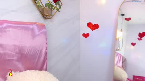 naamah_b online show from 02-15-25, 05:28