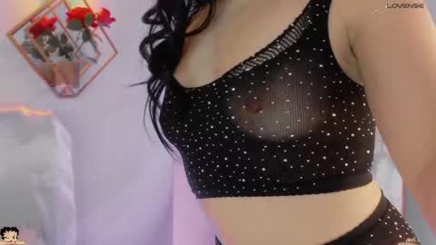 naamah_b online show from 09-10-25, 02:28