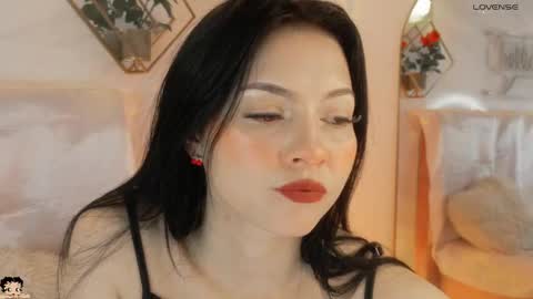 naamah_b online show from 09-12-25, 02:39