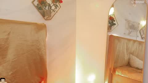 naamah_b online show from 05-05-26, 02:25
