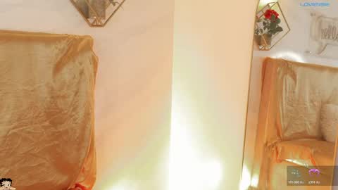 naamah_b online show from 05-11-26, 02:34