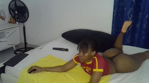 Snapshot of naano249 chatting on 12-14-24, 02:42 Zay online show from 12-14-24, 02:42