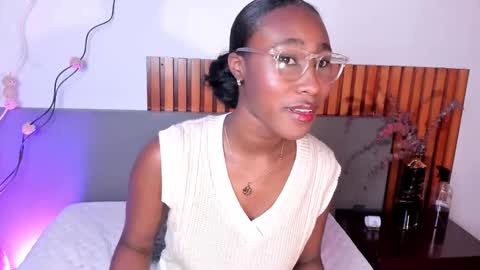 NaaomiScott online show from 02-10-26, 06:56