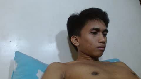 Snapshot of nachos072800 chatting on 03-15-26, 12:27 nachos072800 online show from 03-15-26, 12:27